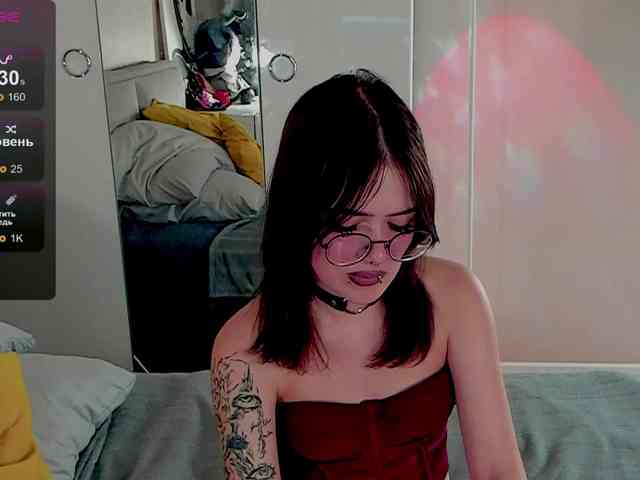 Marika-Degas webcam