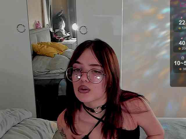 Marika-Degas webcam