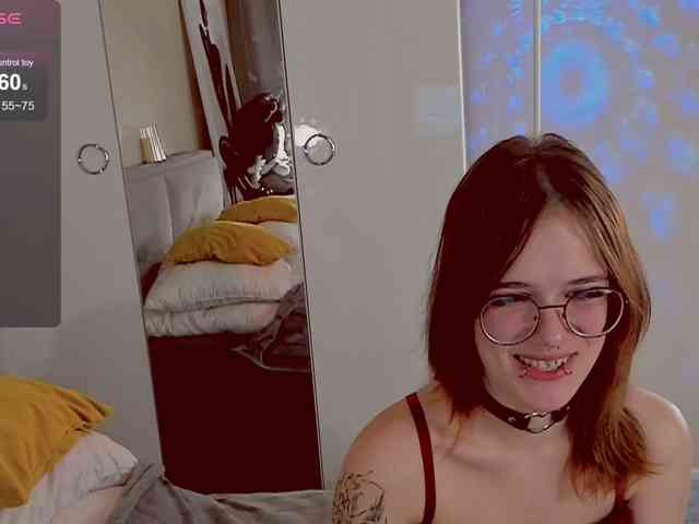 Marika-Degas webcam