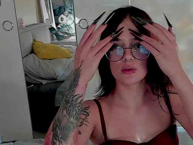 Marika-Degas webcam