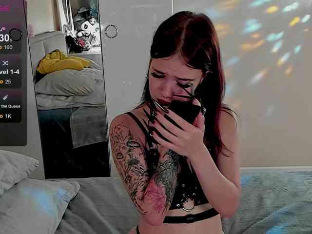 Marika-Degas webcam