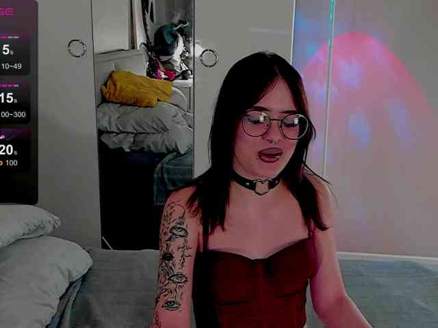 Marika-Degas webcam