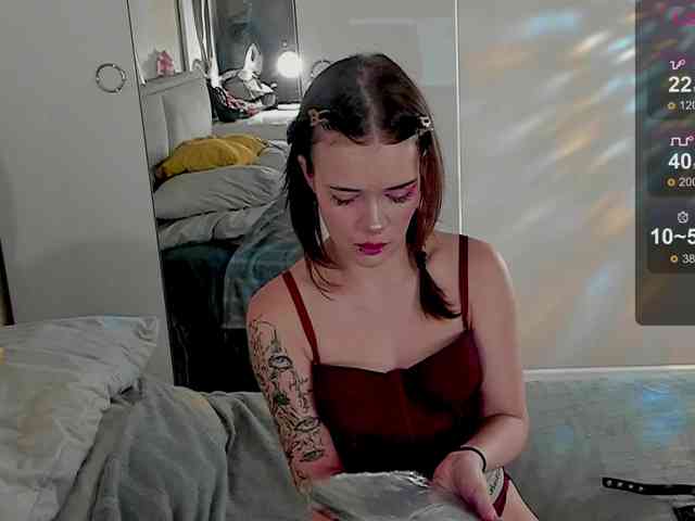 Marika-Degas webcam