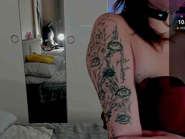 Marika-Degas webcam