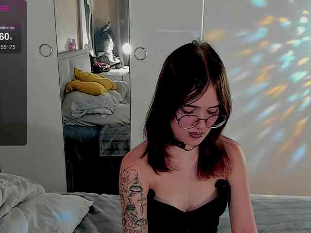 Marika-Degas webcam