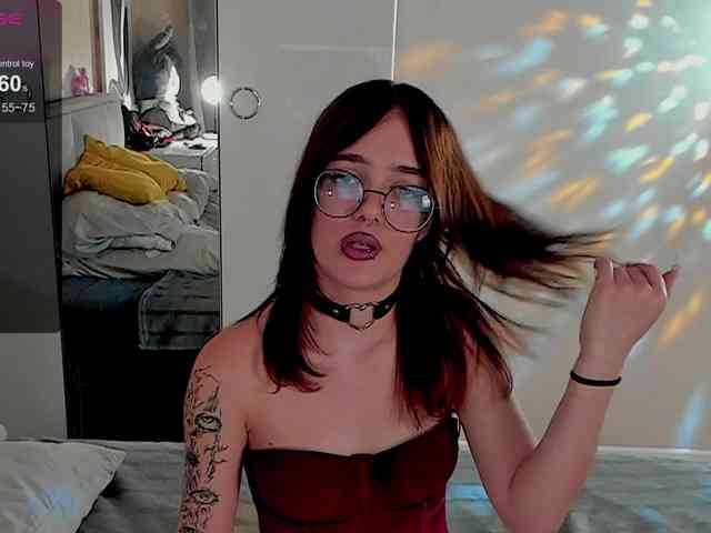 Marika-Degas webcam