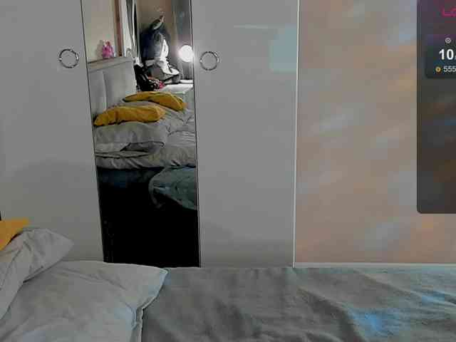 Marika-Degas webcam