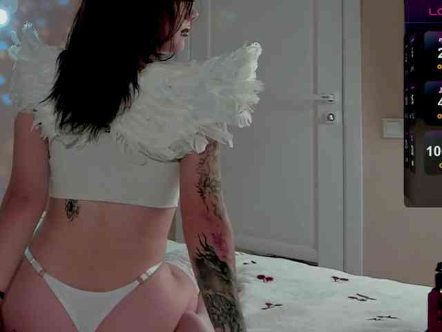 Marika-Degas webcam