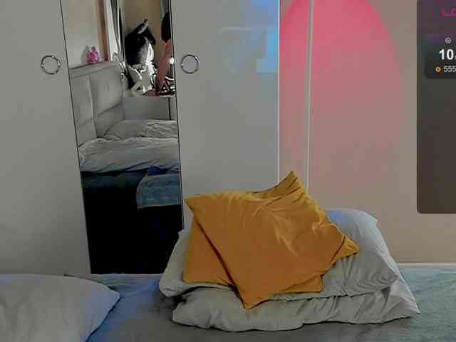 Marika-Degas webcam