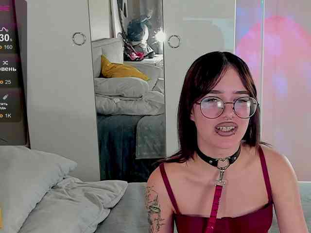 Marika-Degas webcam