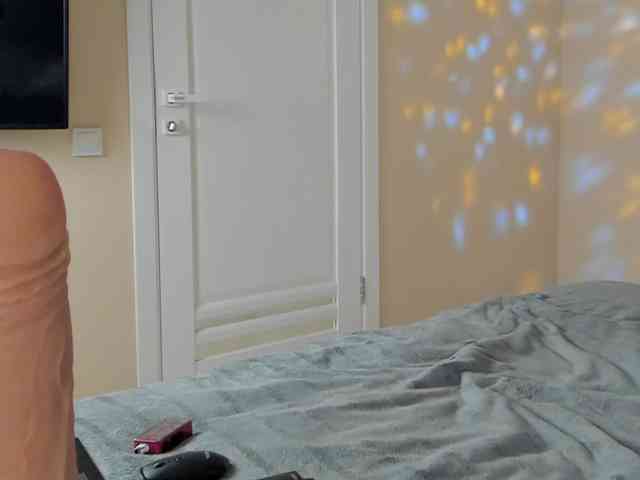 Marika-Degas webcam