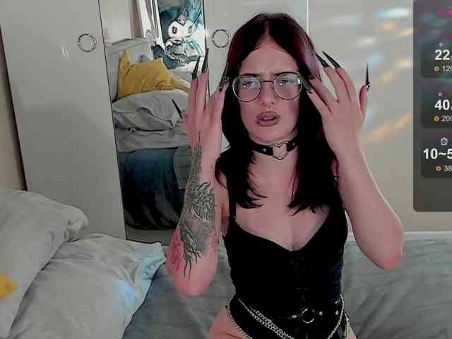 Marika-Degas webcam