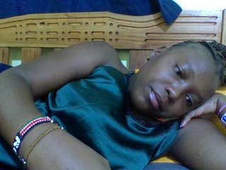 Roseroca33's Live Webcam