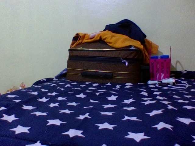 Roseroca33 live cam on BongaCams