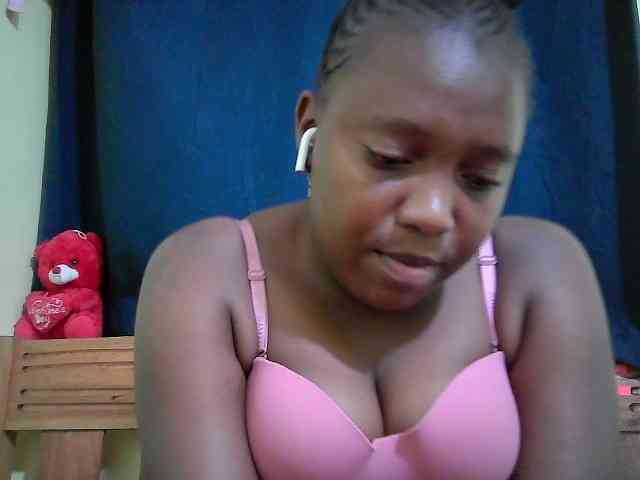 Roseroca33 Sex Cam Show