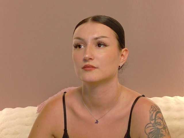 Anaayss live cam on BongaCams