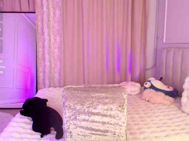 ErinaaaaMeow webcam