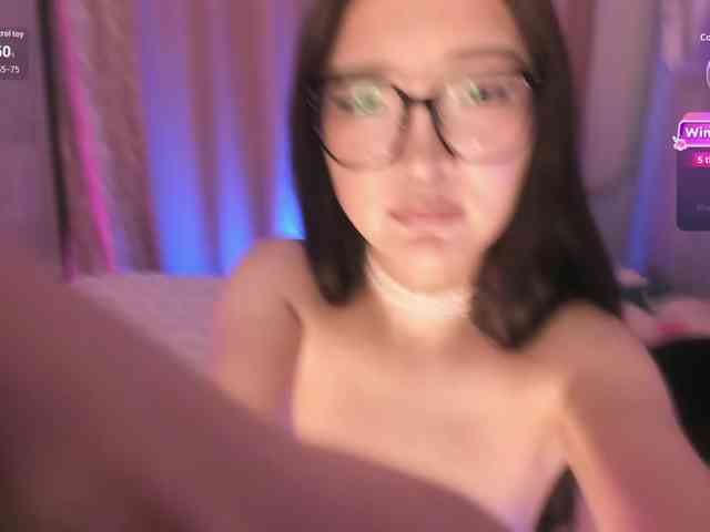 ErinaaaaMeow webcam