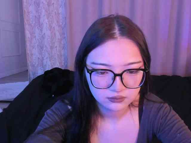 ErinaaaaMeow webcam