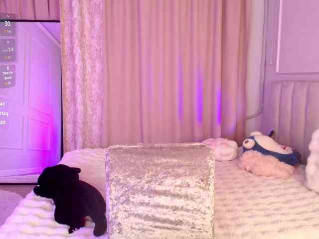 ErinaaaaMeow webcam
