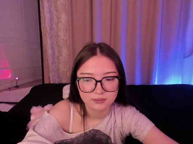 ErinaaaaMeow webcam