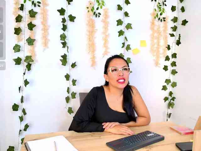 Emma-Sanz-- webcam
