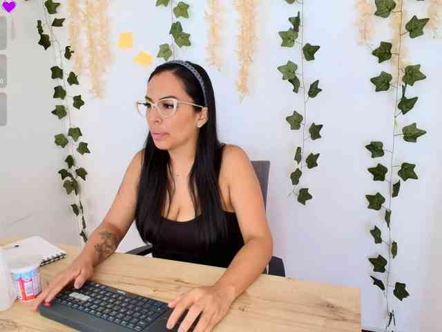 Emma-Sanz-- webcam