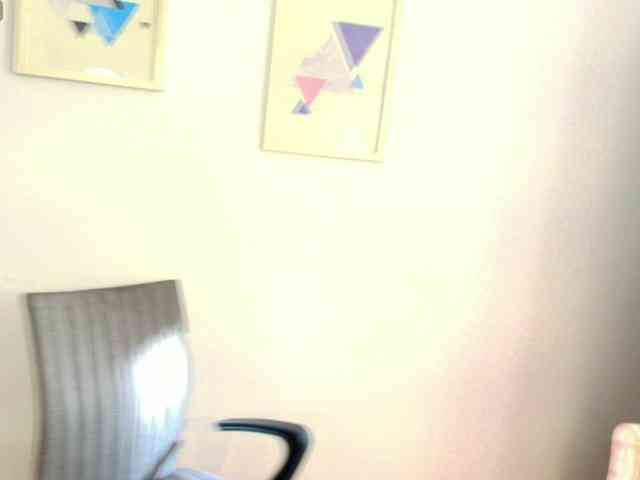 Emma-Sanz-- webcam
