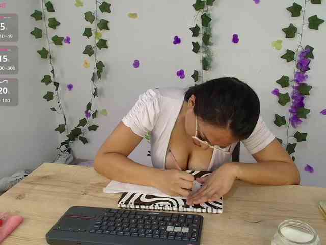 Emma-Sanz-- webcam