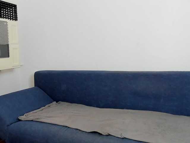 BlueEyesDesire live cam on BongaCams