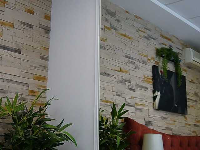 BlueEyesDesire live cam