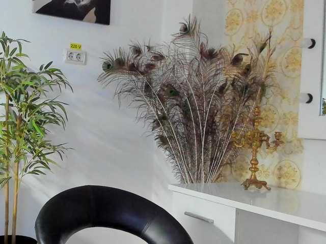 BlueEyesDesire live cam on BongaCams