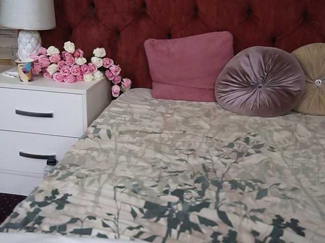 BlueEyesDesire live cam on BongaCams