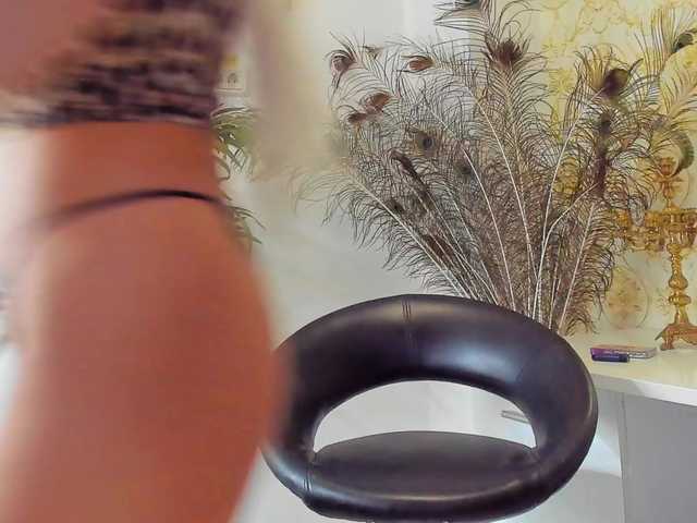 BlueEyesDesire live cam on BongaCams
