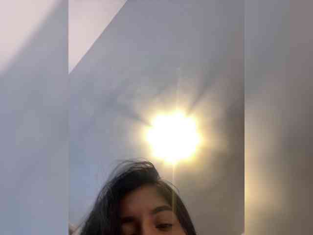Modèle: Brendaxxx