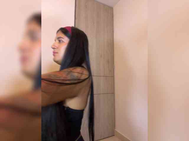 Modèle: Brendaxxx