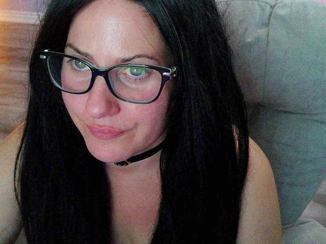 Bellastarrr84 live cam on BongaCams