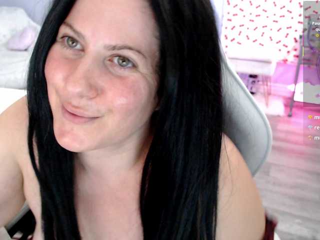 Bellastarrr84 live cam on BongaCams