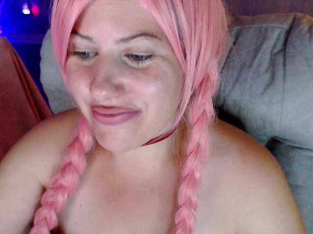 Bellastarrr84 live cam on BongaCams