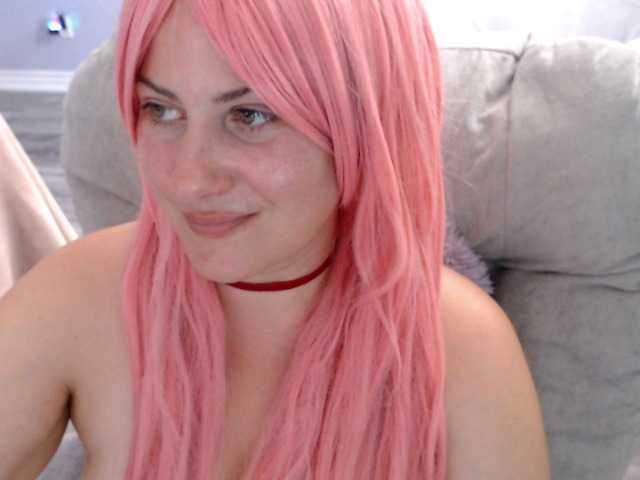 Bellastarrr84 live cam on BongaCams