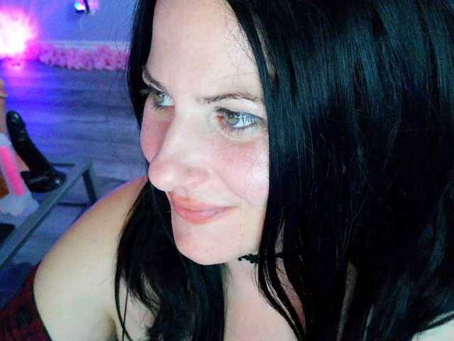 Bellastarrr84 live cam preview