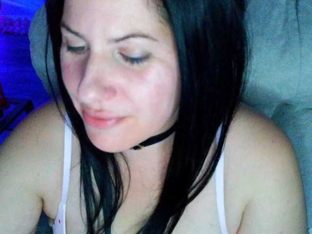 Bellastarrr84 live cam on BongaCams