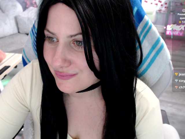 Bellastarrr84 live cam on BongaCams