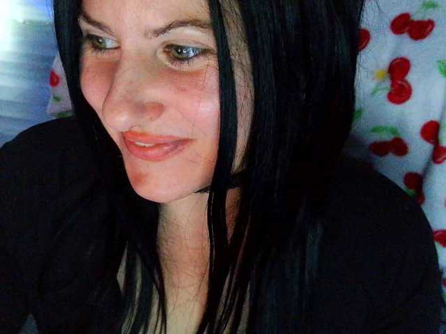 Bellastarrr84 live cam on BongaCams