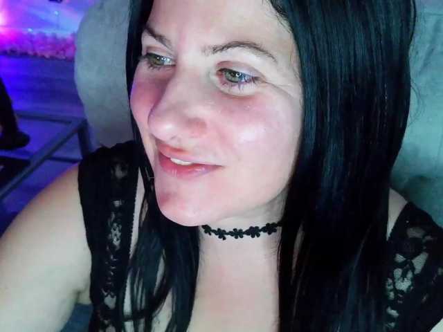 Bellastarrr84 live cam preview