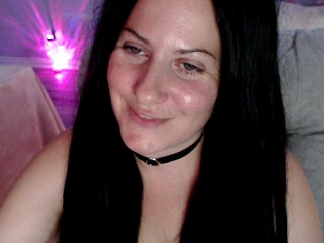 Bellastarrr84 live cam on BongaCams