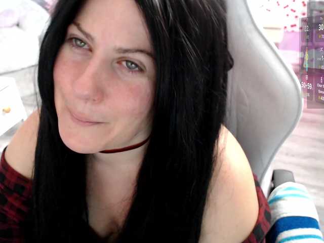 Bellastarrr84 live cam on BongaCams