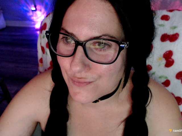 Bellastarrr84 live cam on BongaCams