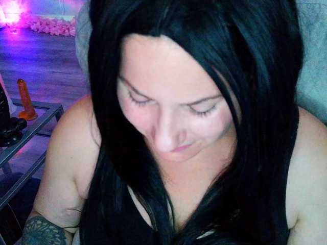 Bellastarrr84 live cam preview