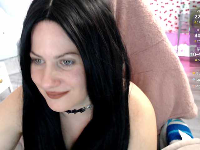 Bellastarrr84 live cam on BongaCams